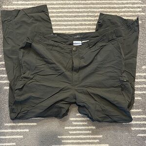 Columbia Omnishade Men's Straight Leg Dark Olive Convertible Outdoor Pants 38x30